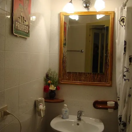 Bed and Breakfast Alla Palombara Di *
